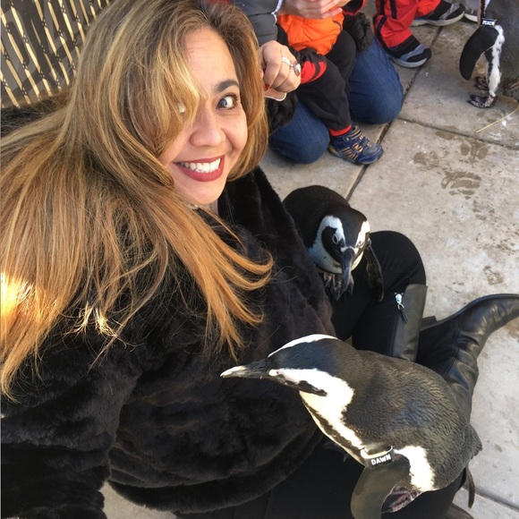 Meet your Posher, Danielle - Picture 5 of 5